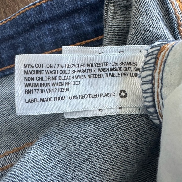 Universal Thread Jeans.  Mid Rise Skinny.  Women’s size 18/34 SHORT. Dark wash. - Picture 6 of 8